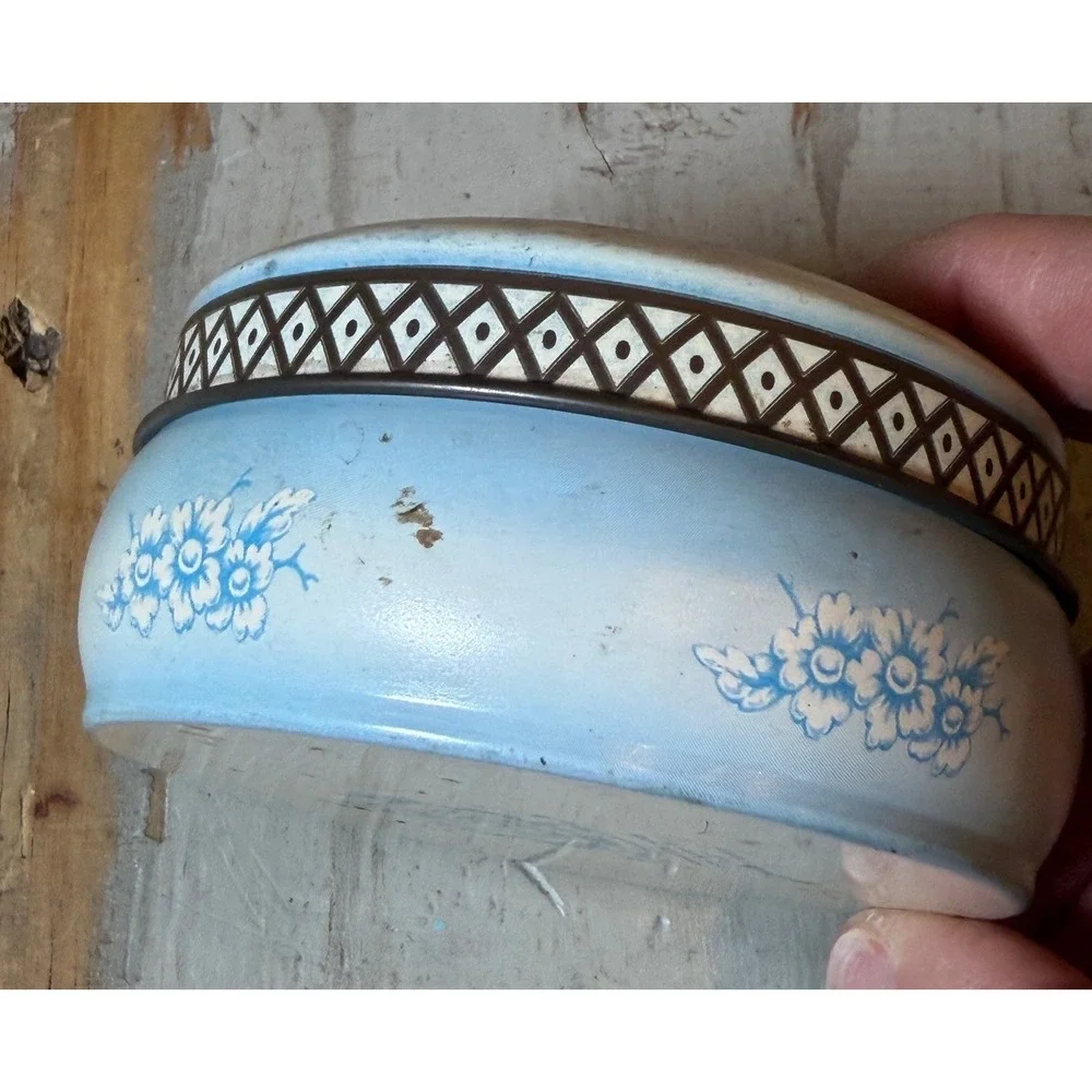Vintage Daher Floral Round Tin Made In England Mid Century Modern Decor Trinket
